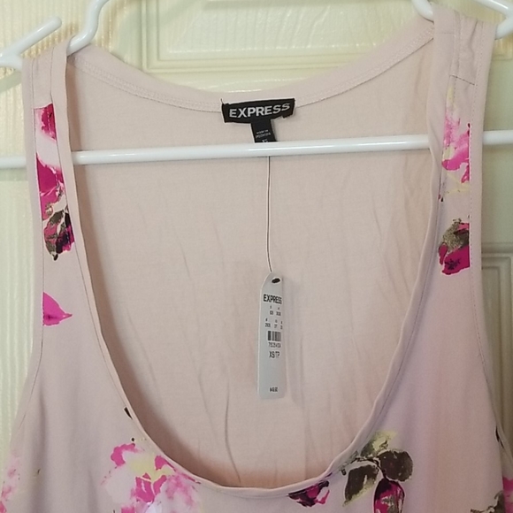 Express Top - Picture 3 of 5